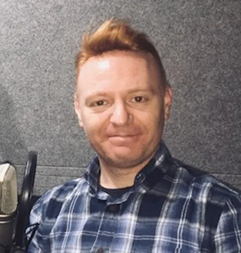 Диктор Manuel – банк голосів RPM Studio