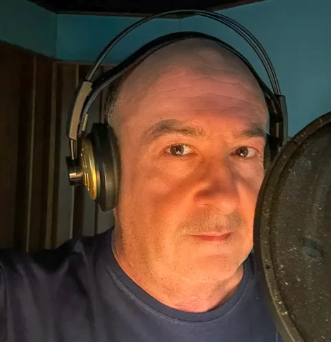 Диктор Roberto – банк голосів RPM Studio